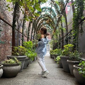 Welcome to my closet babes!! 🌷🫶🌿🕊✨